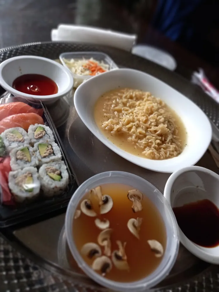 Menue Shado À Emporter les Nouilles Faites Maison